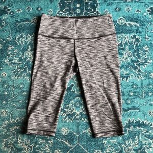 Victoria’s Secret Capri Legging